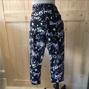 NEW Fabletics Graffiti Leggings XL
